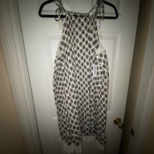 NWT black/white swing dress XL